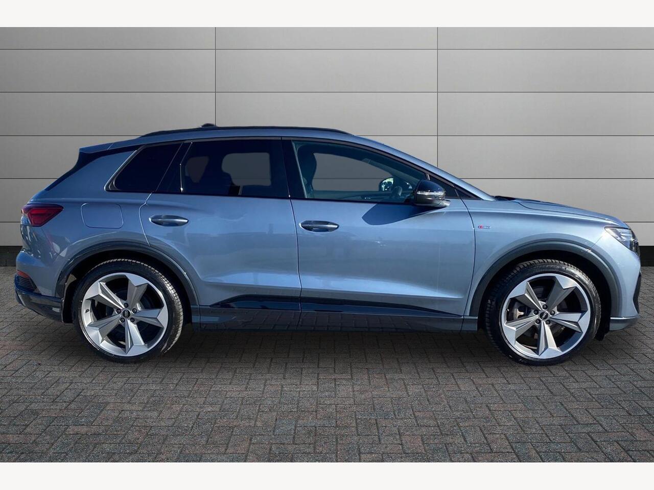 Used Audi Q4 e-tron 2025 for sale - 77927022: Photo 4