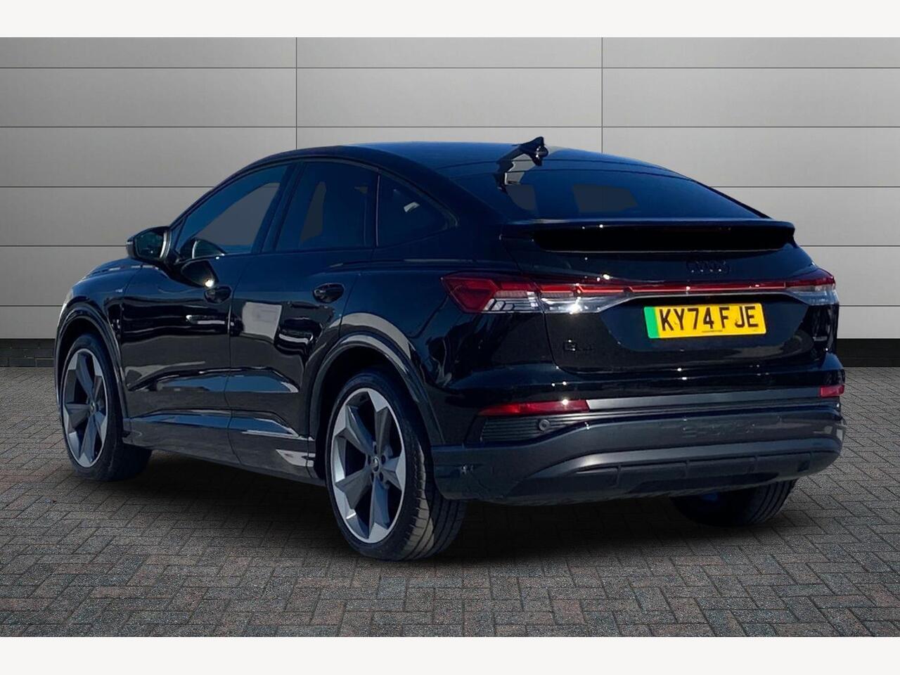 Used Audi Q4 e-tron 2024 for sale - 76677944: Photo 3