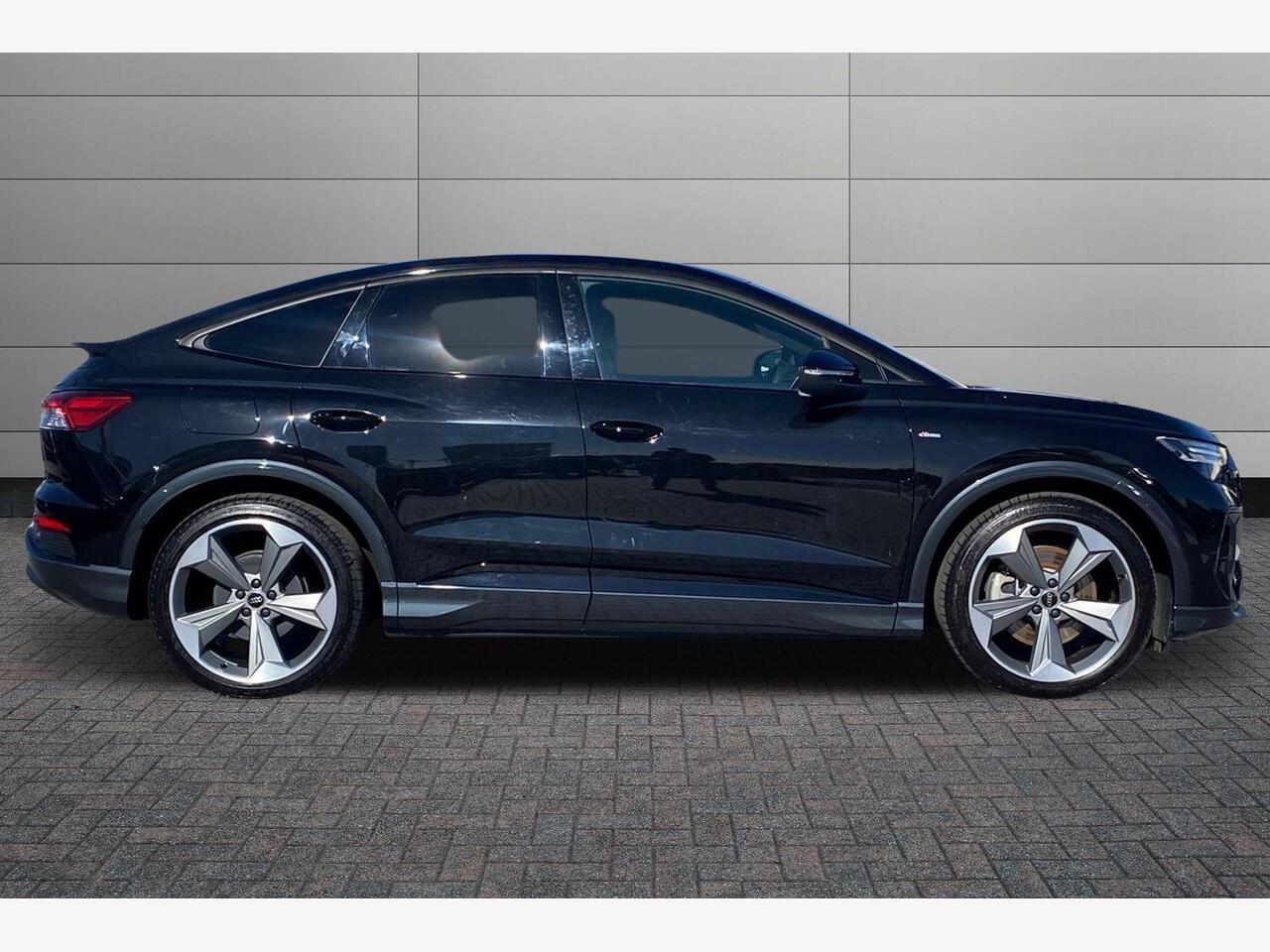 Used Audi Q4 e-tron 2024 for sale - 76677944: Photo 4