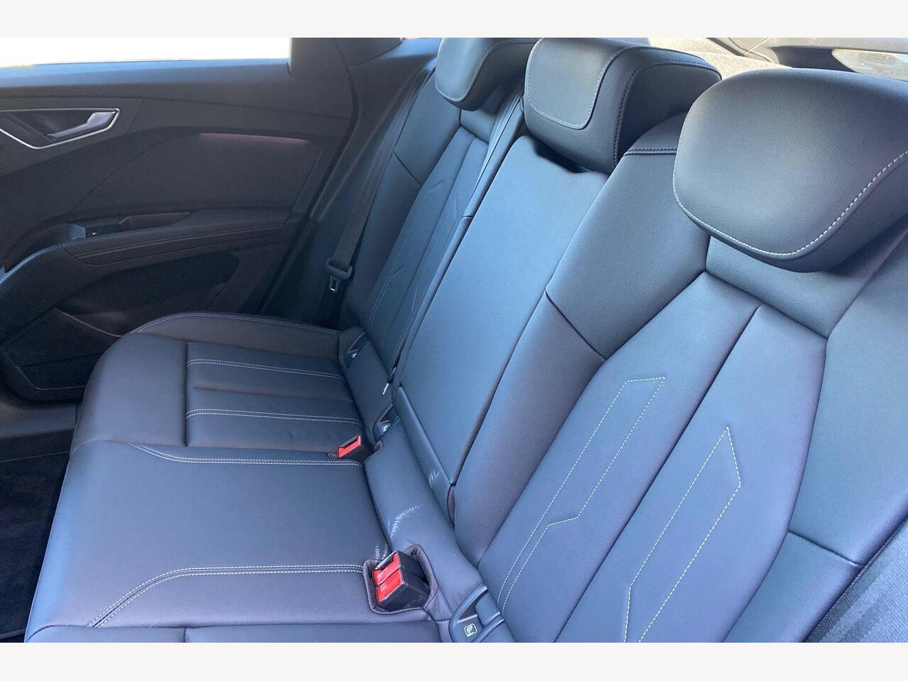 Used Audi Q4 e-tron 2024 for sale - 76677944: Photo 8