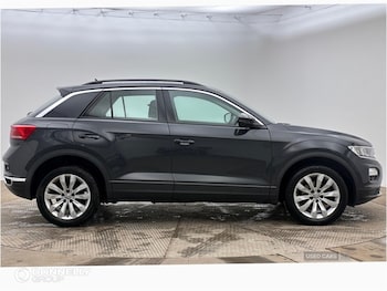 Used Volkswagen T-Roc 2020 for sale - 79591095: Photo