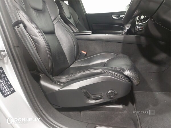 Used Volvo XC60 2018 for sale - 77163911: Photo 32