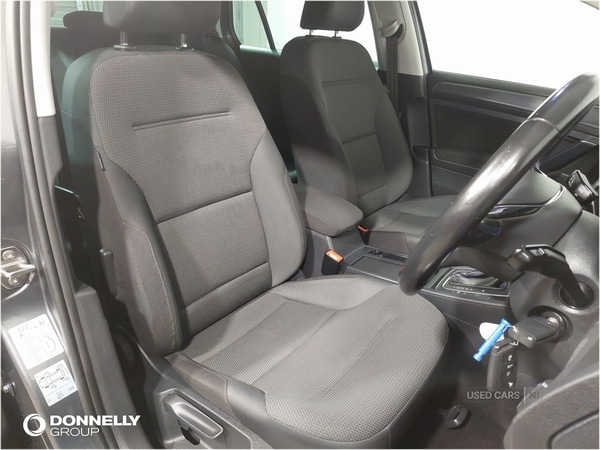 Used Volkswagen Golf 2019 for sale - 77041101: Photo 45