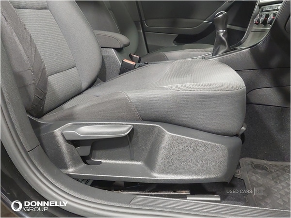 Used Volkswagen Golf 2016 for sale - 77102323: Photo 30