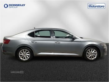 Used Skoda Superb 2017 for sale - 79658917: Photo