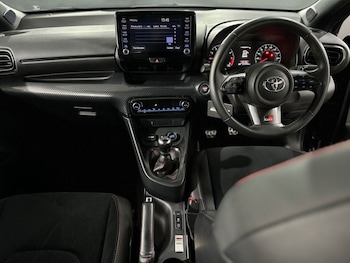 Used Toyota Yaris 2021 for sale - 78818675: Photo
