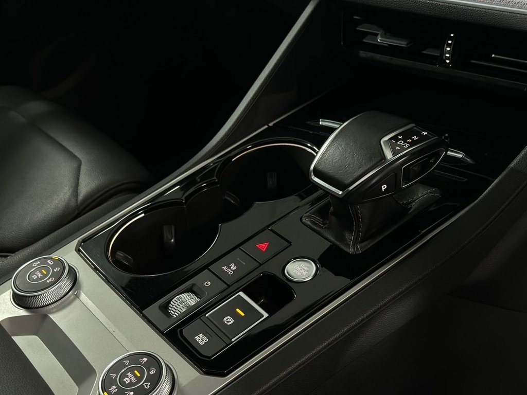 Used Volkswagen Touareg 2022 for sale - 77685307: Photo 24