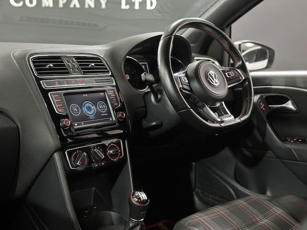 Used Volkswagen Polo 2016 for sale - 76229066: Photo 19