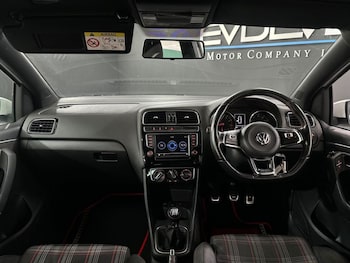Used Volkswagen Polo 2016 for sale - 76229066: Photo 3