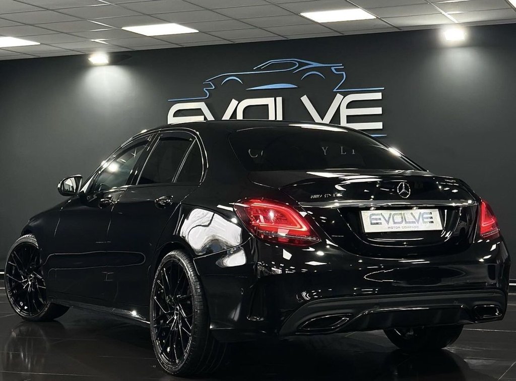 Used Mercedes-Benz C Class 2020 for sale - 77250249: Photo 2