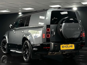 Used Land Rover Defender 130 2024 for sale - 78839983: Photo