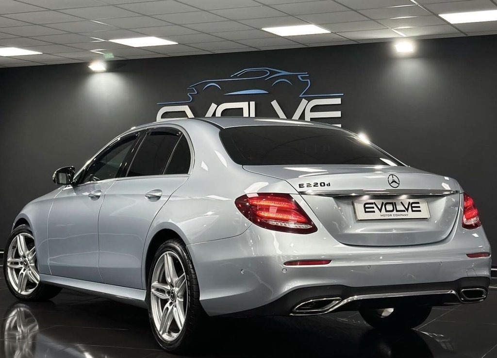 Used Mercedes-Benz E Class 2017 for sale - 76558596: Photo 2