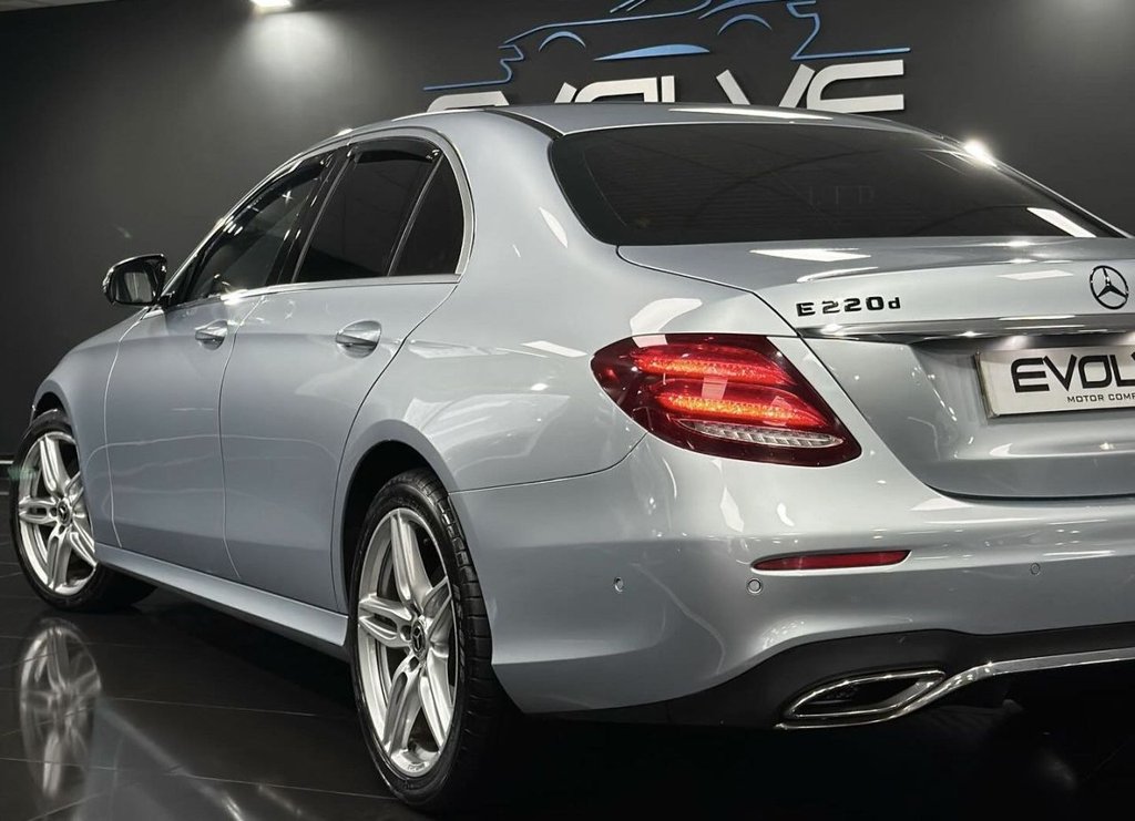 Used Mercedes-Benz E Class 2017 for sale - 76558596: Photo 9