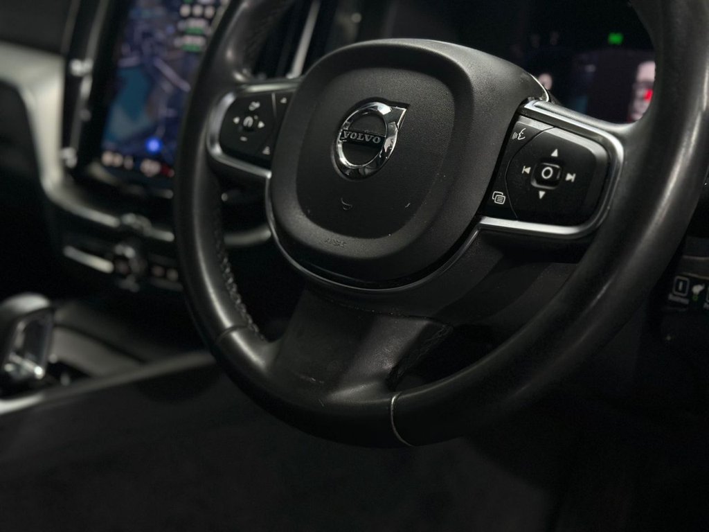 Used Volvo XC60 2023 for sale - 76570619: Photo 20