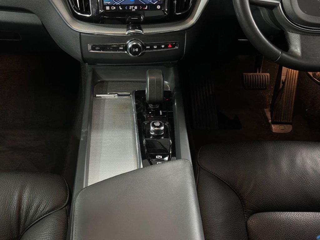 Used Volvo XC60 2023 for sale - 76570619: Photo 24