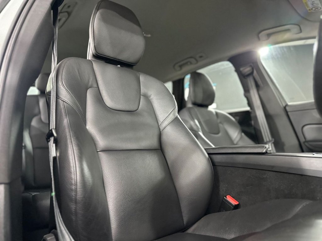 Used Volvo XC60 2023 for sale - 76570619: Photo 25