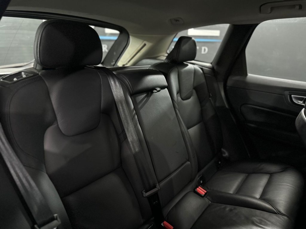 Used Volvo XC60 2023 for sale - 76570619: Photo 27