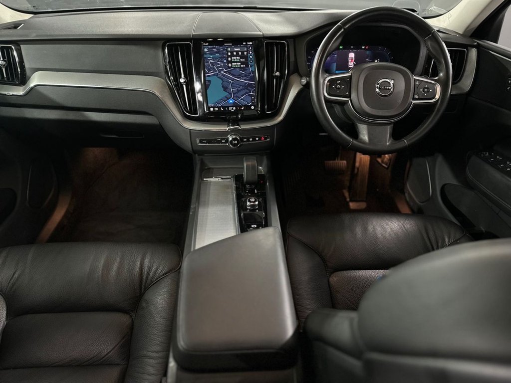 Used Volvo XC60 2023 for sale - 76570619: Photo 3