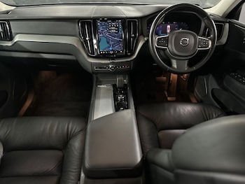 Used Volvo XC60 2023 for sale - 76570619: Photo