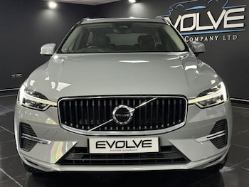 Used Volvo XC60 2023 for sale - 76570619: Photo