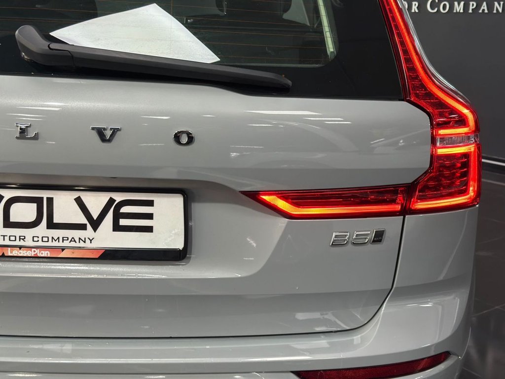 Used Volvo XC60 2023 for sale - 76570619: Photo 7