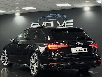 Used Audi S4 Avant 2018 for sale - 77672681: Photo