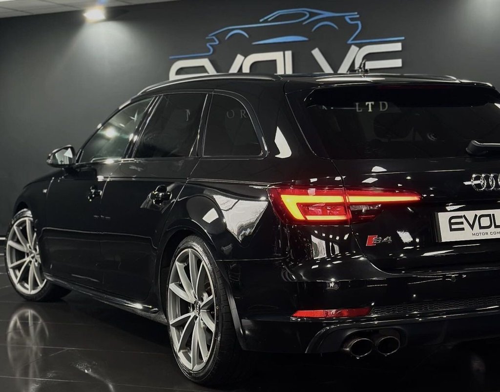 Used Audi S4 Avant 2018 for sale - 77672681: Photo 9