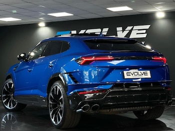 Used Lamborghini Urus 2023 for sale - 78582577: Photo