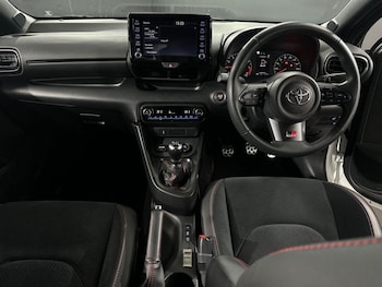 Used Toyota Yaris 2021 for sale - 77463973: Photo