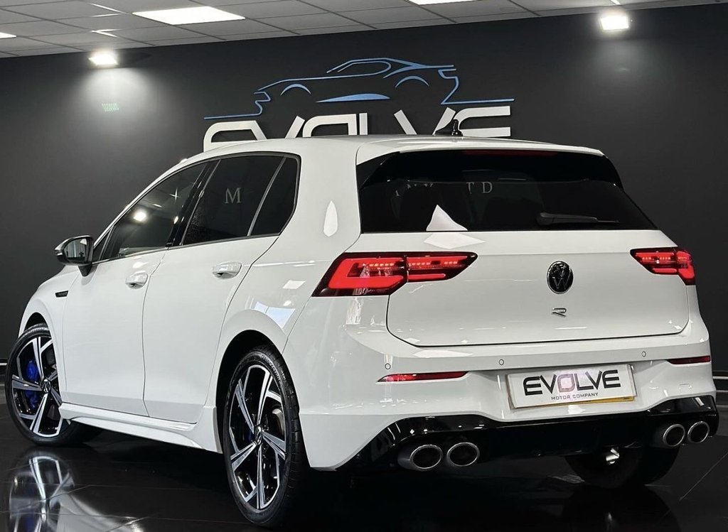 Used Volkswagen Golf 2024 for sale - 76783699: Photo 2