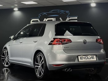 Used Volkswagen Golf 2016 for sale - 76210069: Photo