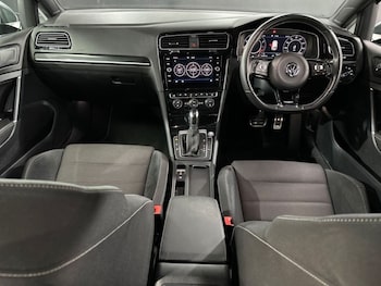 Used Volkswagen Golf 2019 for sale - 79550494: Photo