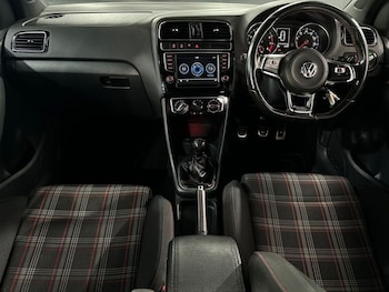 Used Volkswagen Polo 2016 for sale - 78682614: Photo