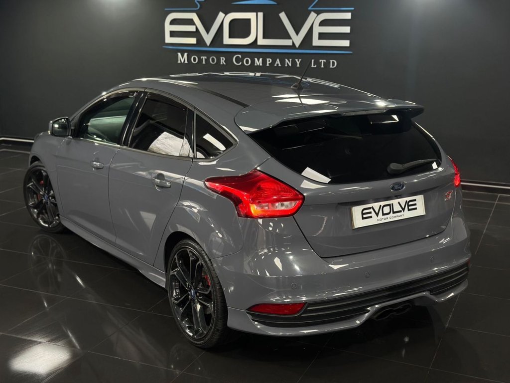 Used Ford Focus 2017 for sale - 76910488: Photo 11