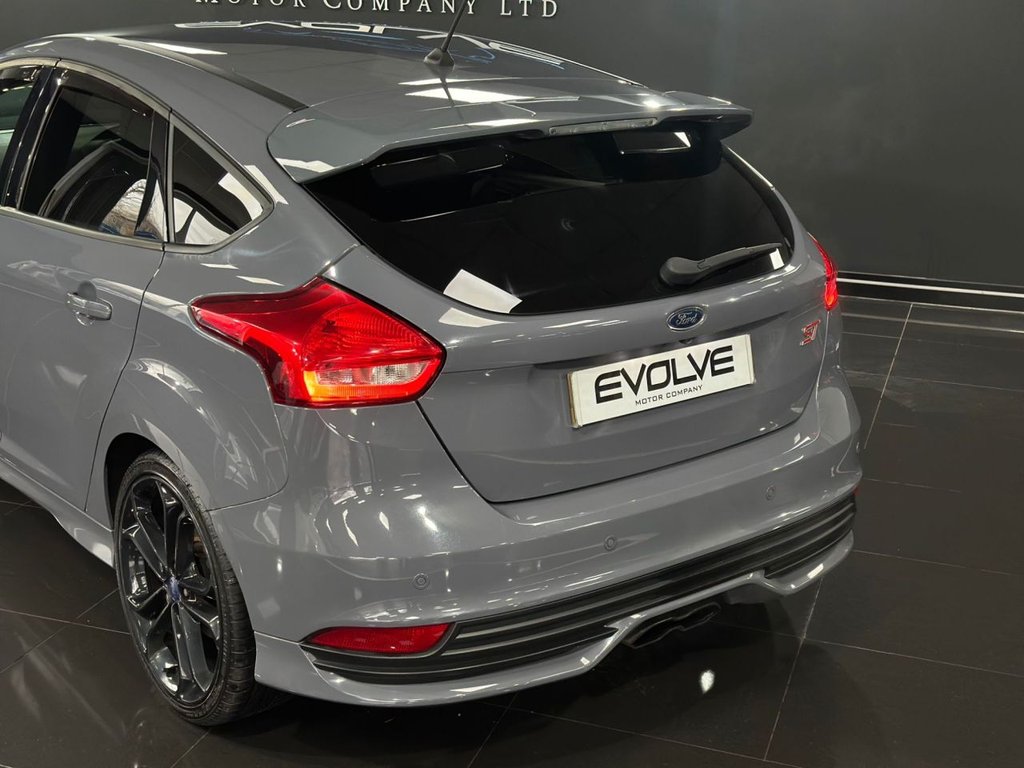 Used Ford Focus 2017 for sale - 76910488: Photo 13