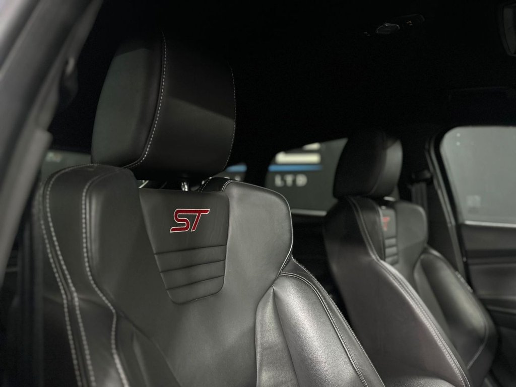 Used Ford Focus 2017 for sale - 76910488: Photo 26