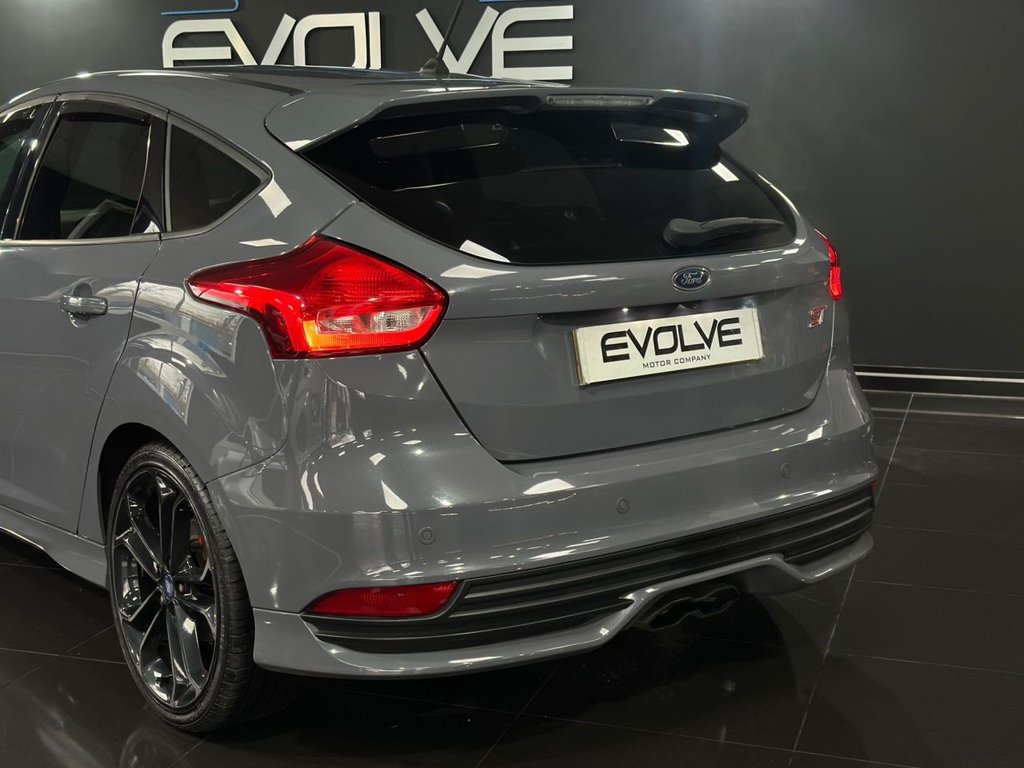 Used Ford Focus 2017 for sale - 76910488: Photo 28