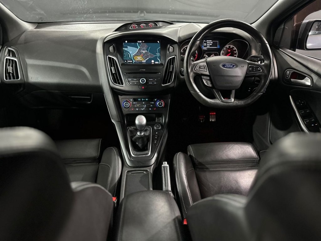 Used Ford Focus 2017 for sale - 76910488: Photo 3