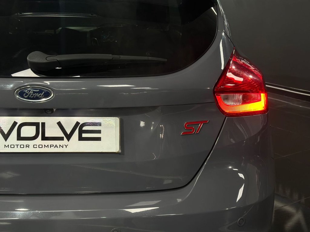 Used Ford Focus 2017 for sale - 76910488: Photo 9