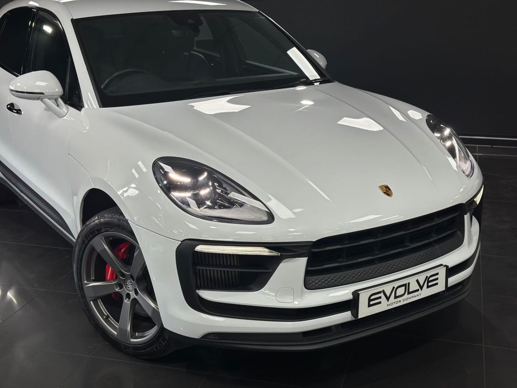 Used Porsche Macan 2022 for sale - 76610235: Photo 12