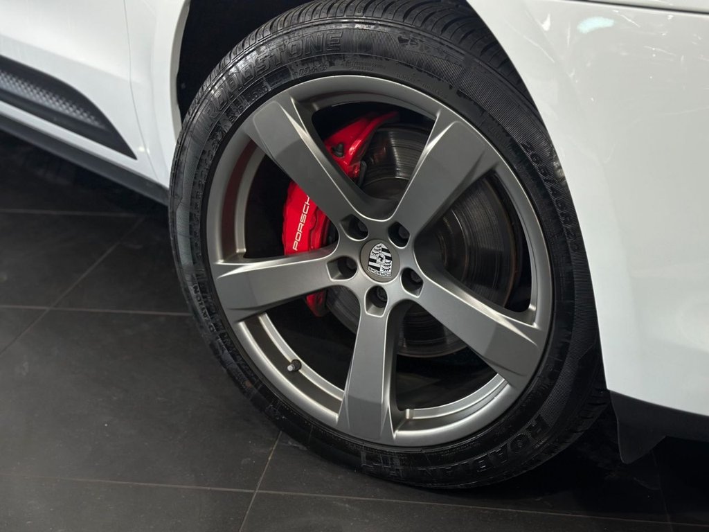 Used Porsche Macan 2022 for sale - 76610235: Photo 15