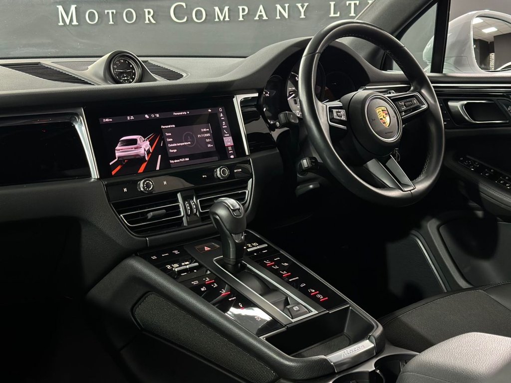 Used Porsche Macan 2022 for sale - 76610235: Photo 18