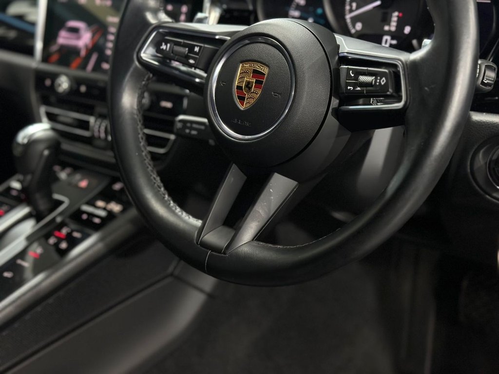 Used Porsche Macan 2022 for sale - 76610235: Photo 20