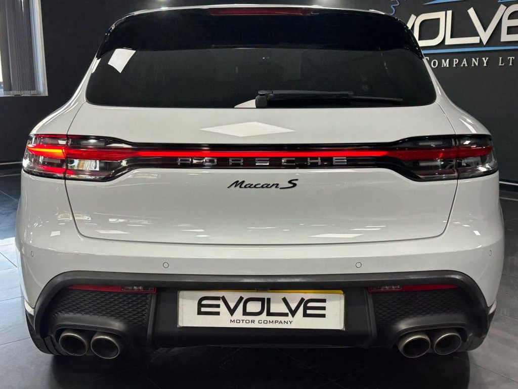 Used Porsche Macan 2022 for sale - 76610235: Photo 5