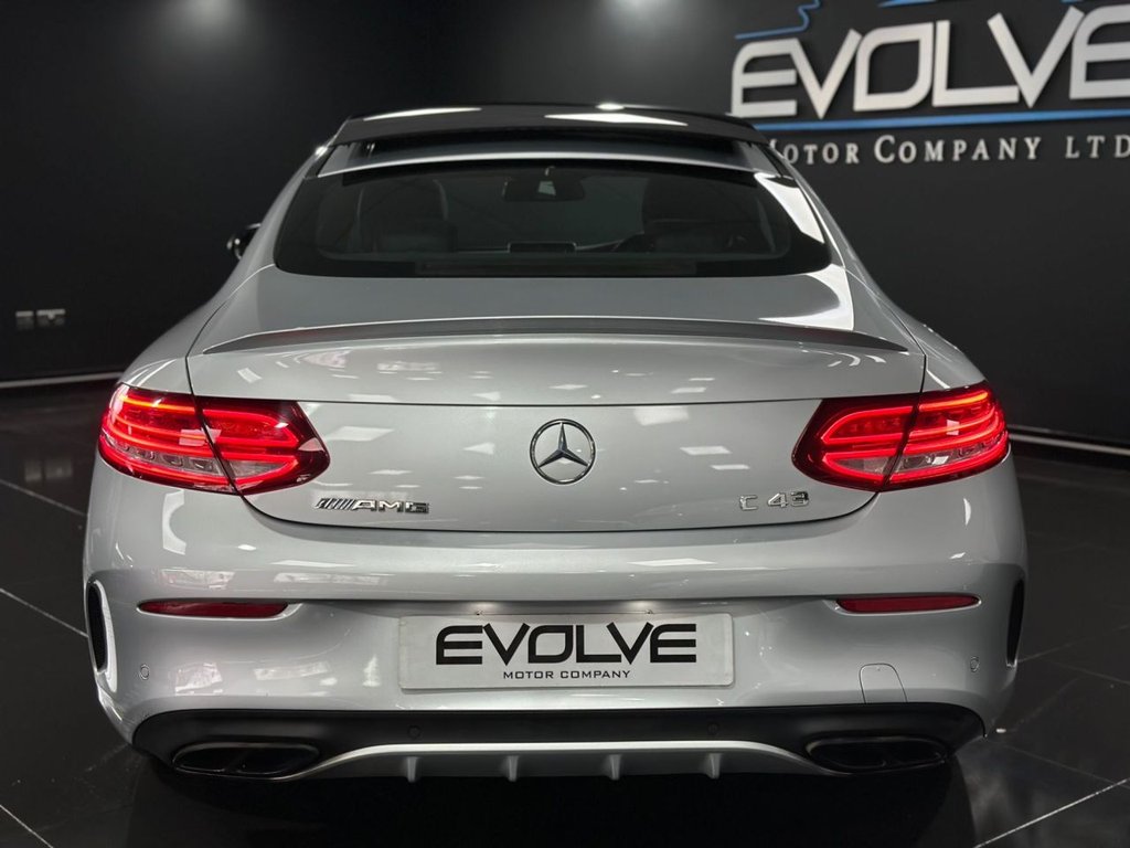 Used Mercedes-Benz C Class 2018 for sale - 77672677: Photo 3