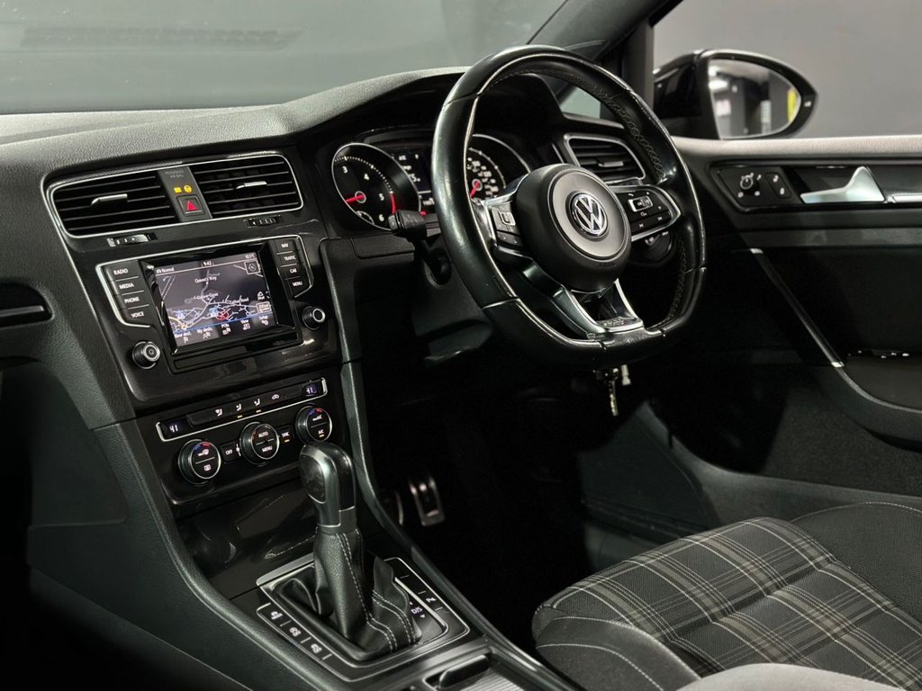 Used Volkswagen Golf 2014 for sale - 78068352: Photo 17