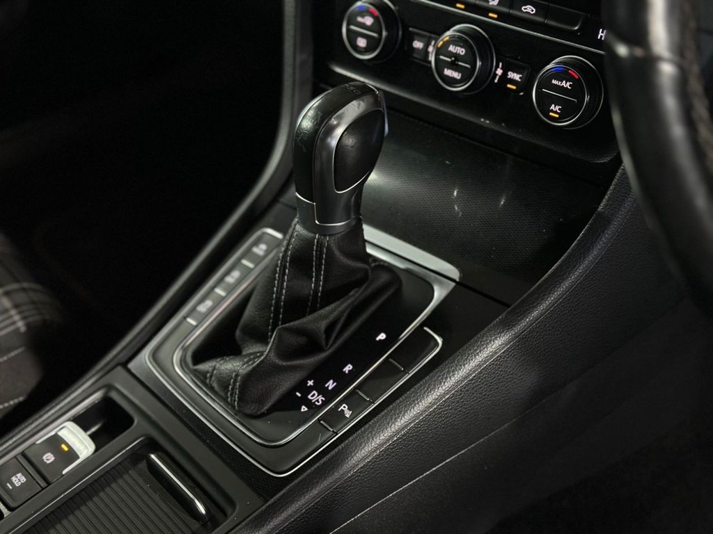 Used Volkswagen Golf 2014 for sale - 78068352: Photo 21