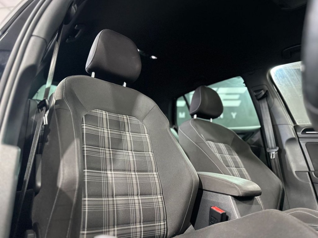 Used Volkswagen Golf 2014 for sale - 78068352: Photo 23