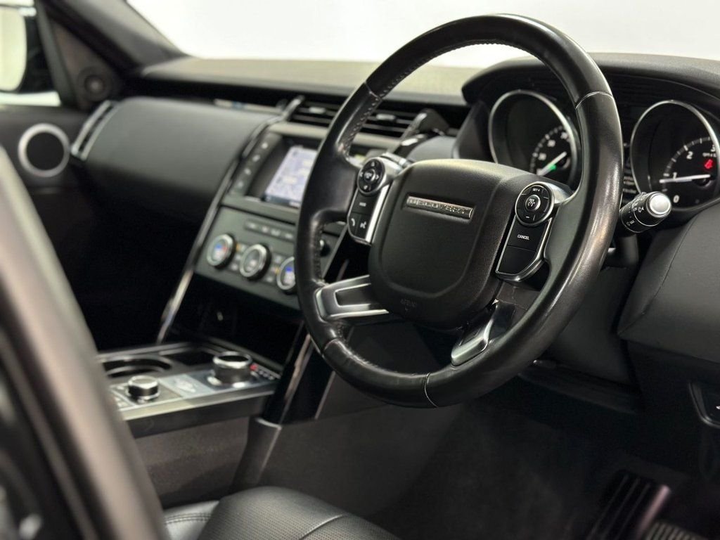 Used Land Rover Discovery 2017 for sale - 77056446: Photo 15