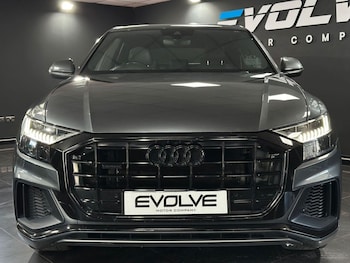 Used Audi Q8 2018 for sale - 79187125: Photo